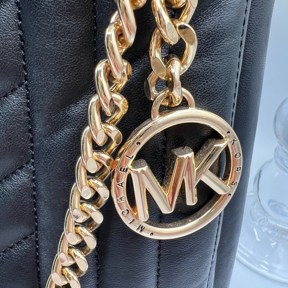 Michael Kors Black Chevron Shoulder Bag with Gold Accents - Picture 5 of 15